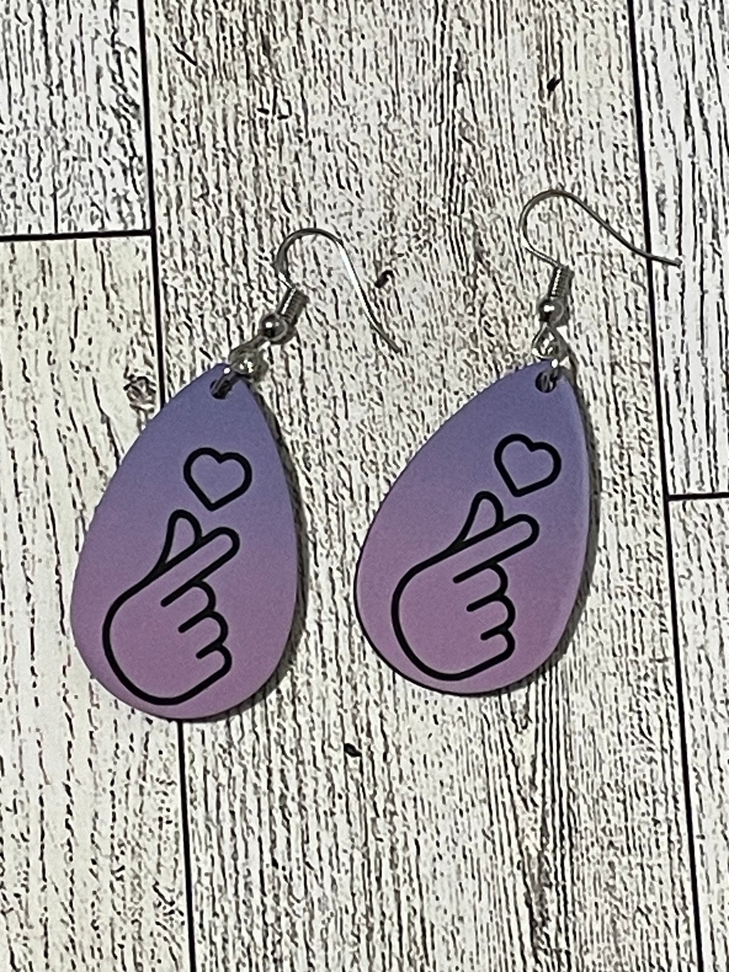 Finger Heart earrings